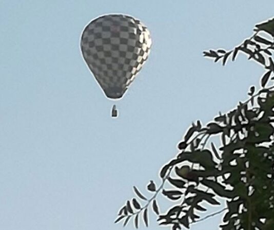 Toh, una “signora” mongolfiera nel cielo di Monteroni